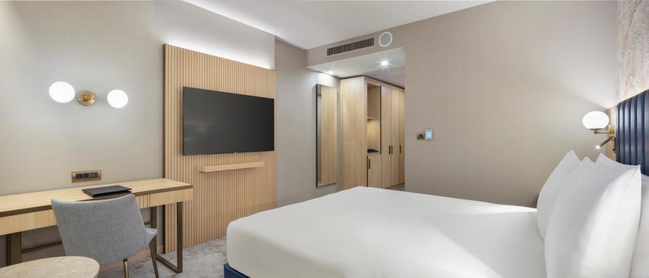 Doubletree By Hilton Center
