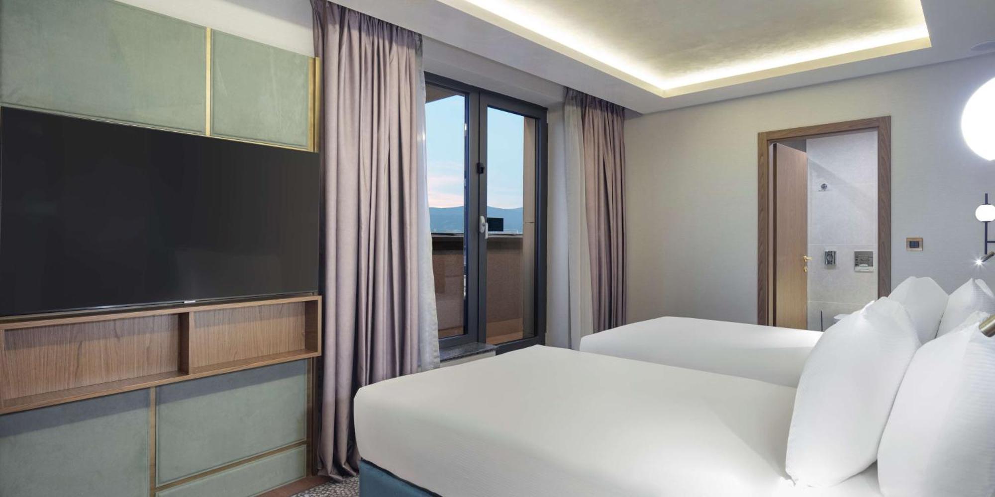 Hotel Doubletree By Hilton Center 4*