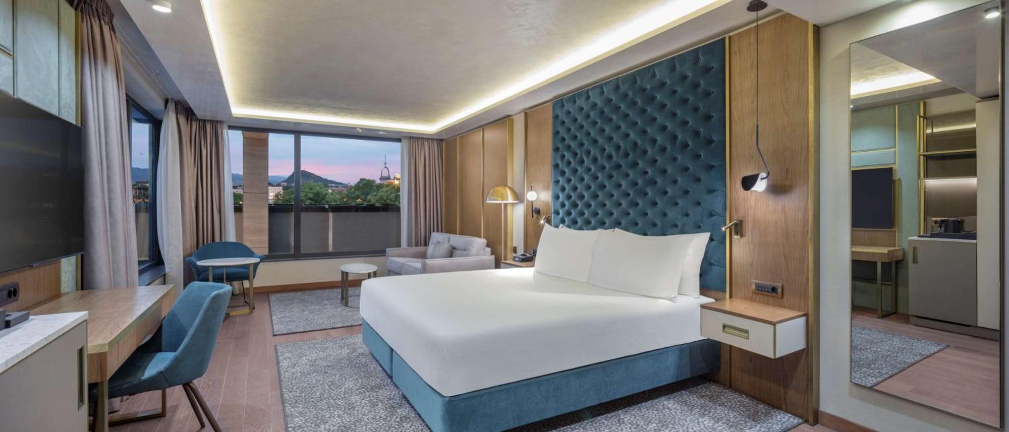 Hotel Doubletree By Hilton Center 4*